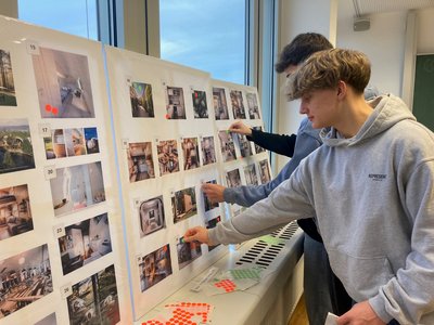 Schüler bei einem Workshop