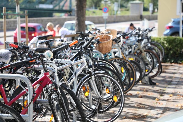 Stadt Krems fördert Platz für Radfahrende 