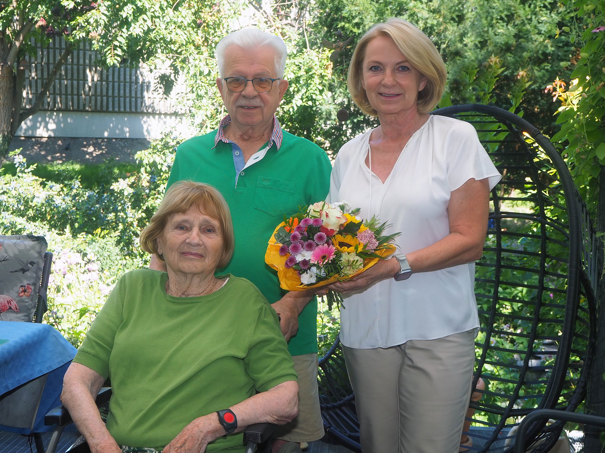 Vizebürgermeisterin Eva Hollerer gratulierte Ingunde und Erhard Strasser zur Diamantenen Hochzeit.