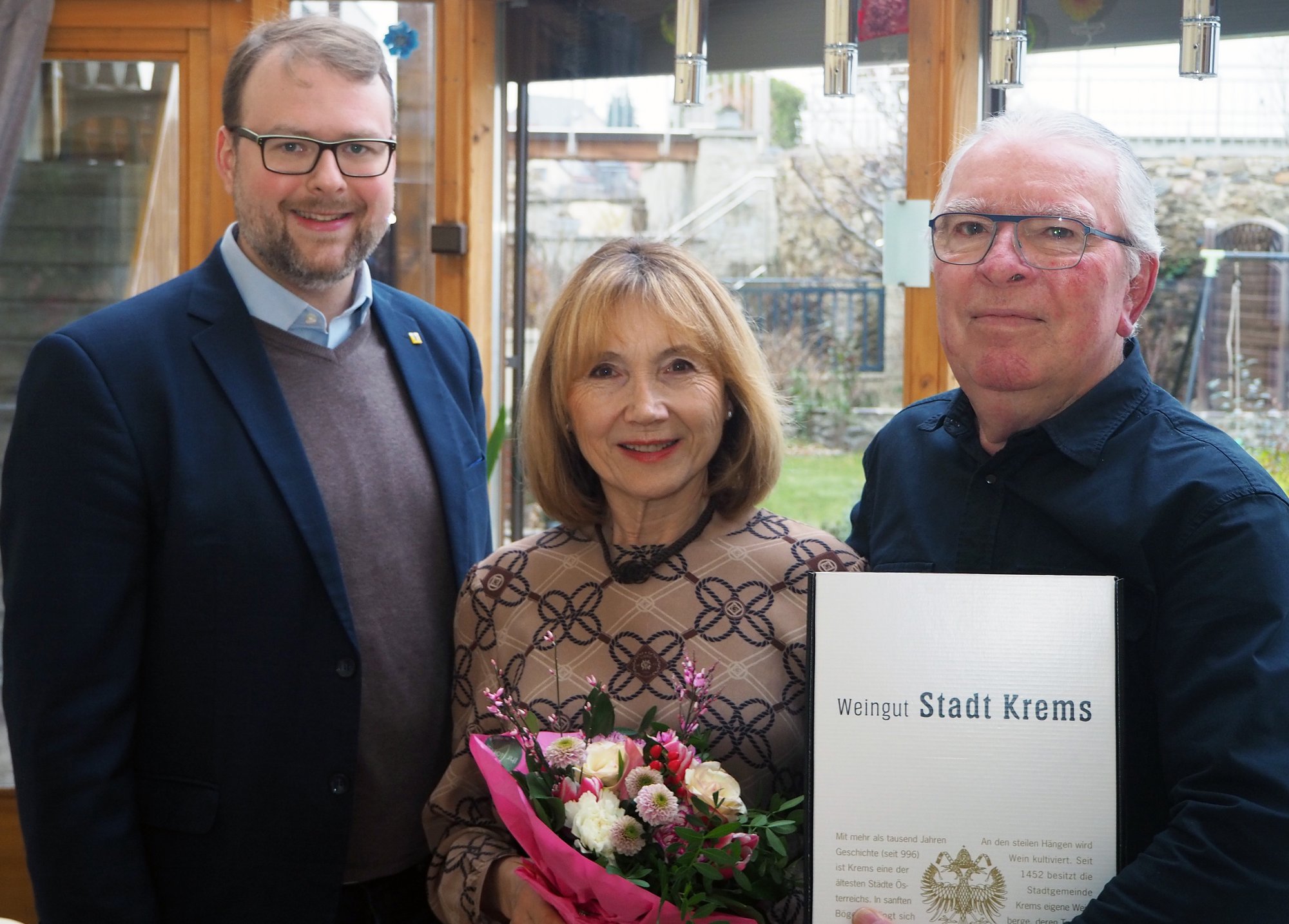 Vizebürgermeister Dr. Florian Kamleitner gratulierte Ingrid und Günther Prochazka zur Goldenen Hochzeit.