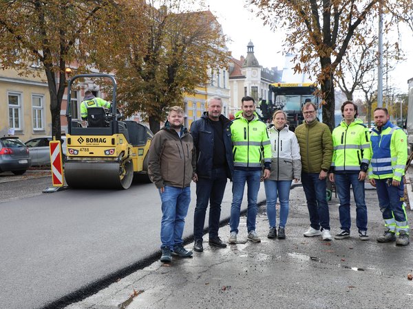 Baustelle Austraße Asphaltierungsarbeiten
