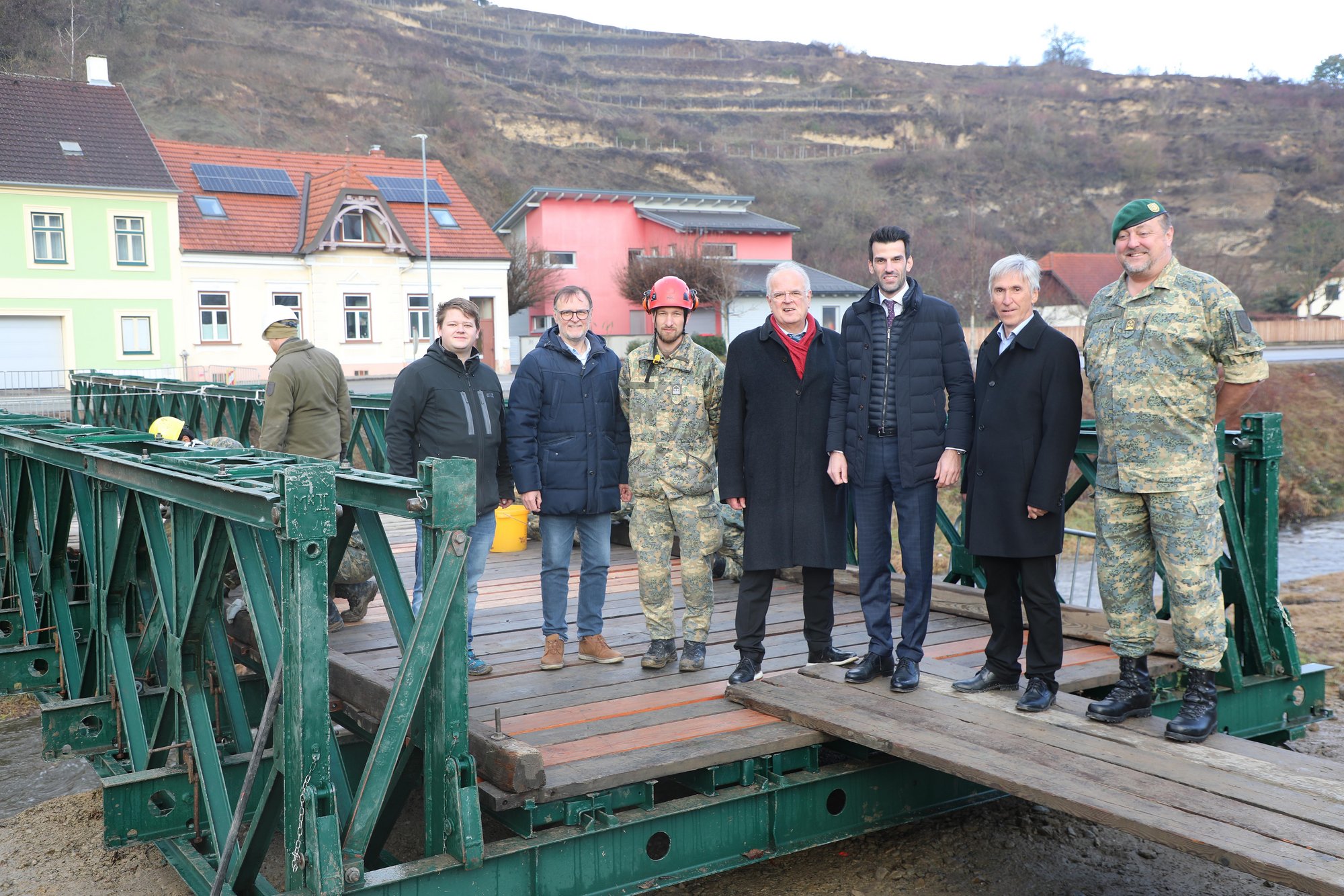 Ersatzbrücke über den Kremsfluss bei Rehberg bis Juni