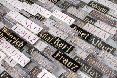 Foto Namen von Kriegerdenkmal für Ausstellung Spot ao