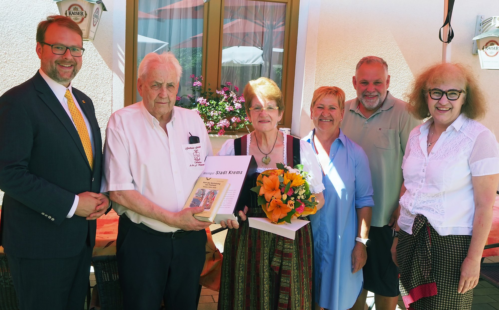 Vizebürgermeister Florian Kamleitner gratulierte Josefa und Rudolf Gusenbauer zur Diamantenen Hochzeit.