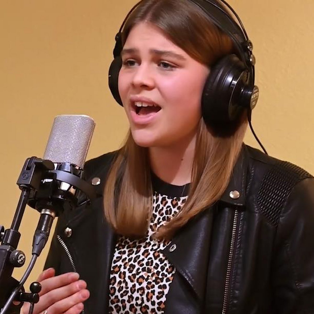 She did it again! AnnaMaria Mayrhofer jubelt schon wieder über zwei 1
