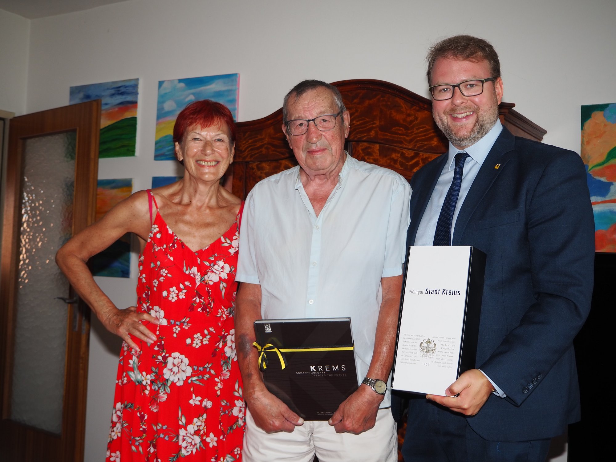 Vizebürgermeister Florian Kamleitner gratulierte Kurt Gruber zum 80. Geburtstag.