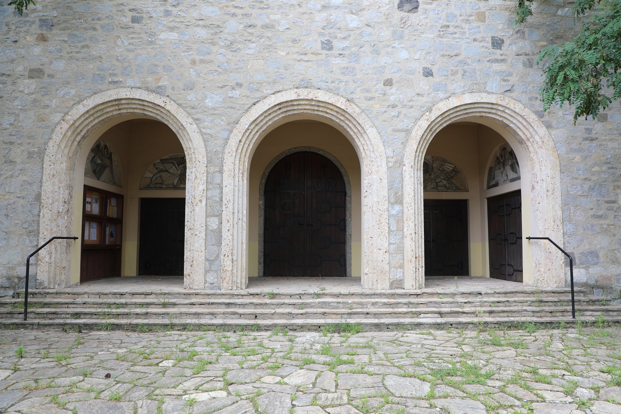 Kirche Lerchenfeld: Stadt und Diözese vor Einigung