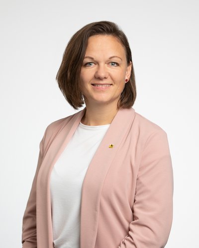 Porträtfoto von Stadträtin Alexandra Ambrosch