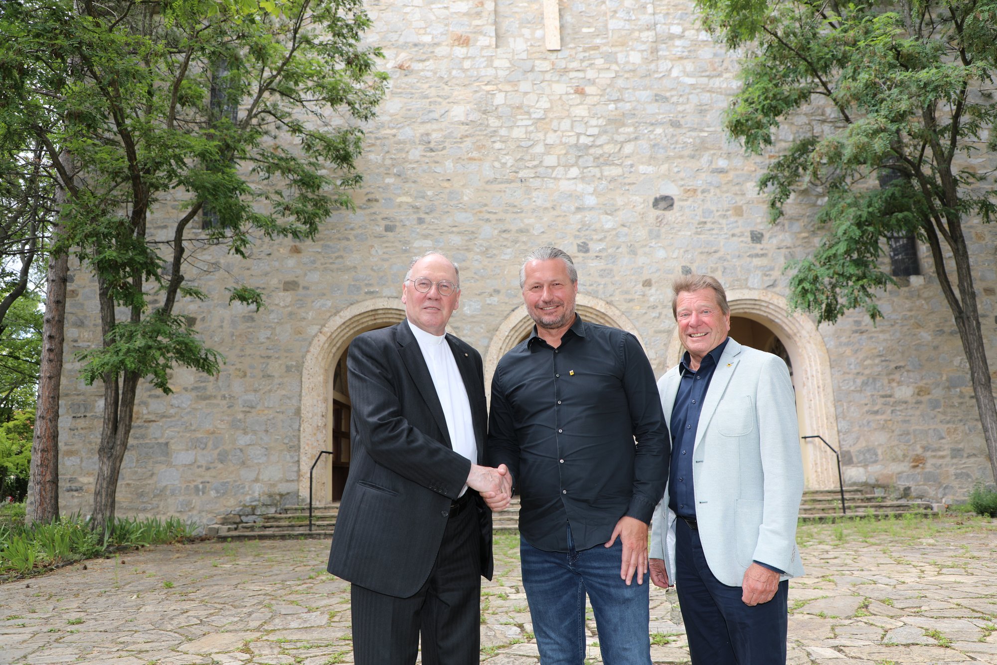 Kirche Lerchenfeld: Stadt und Diözese vor Einigung