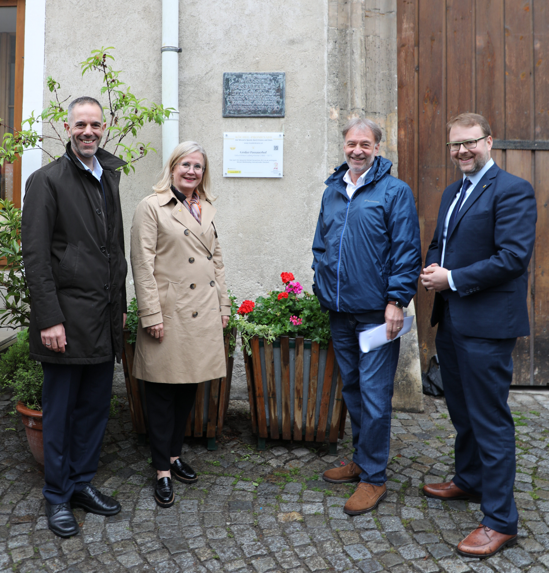 Hinweisschilder für Köchel-Promenade „Auf Mozarts Spuren“