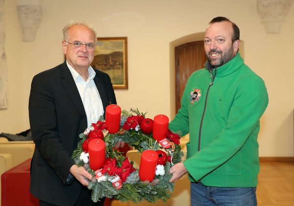 Adventkranz im Rathaus