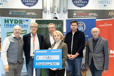 Schiedrichtergruppe Wachau spendet für das Sozialkonto 1480 Euro