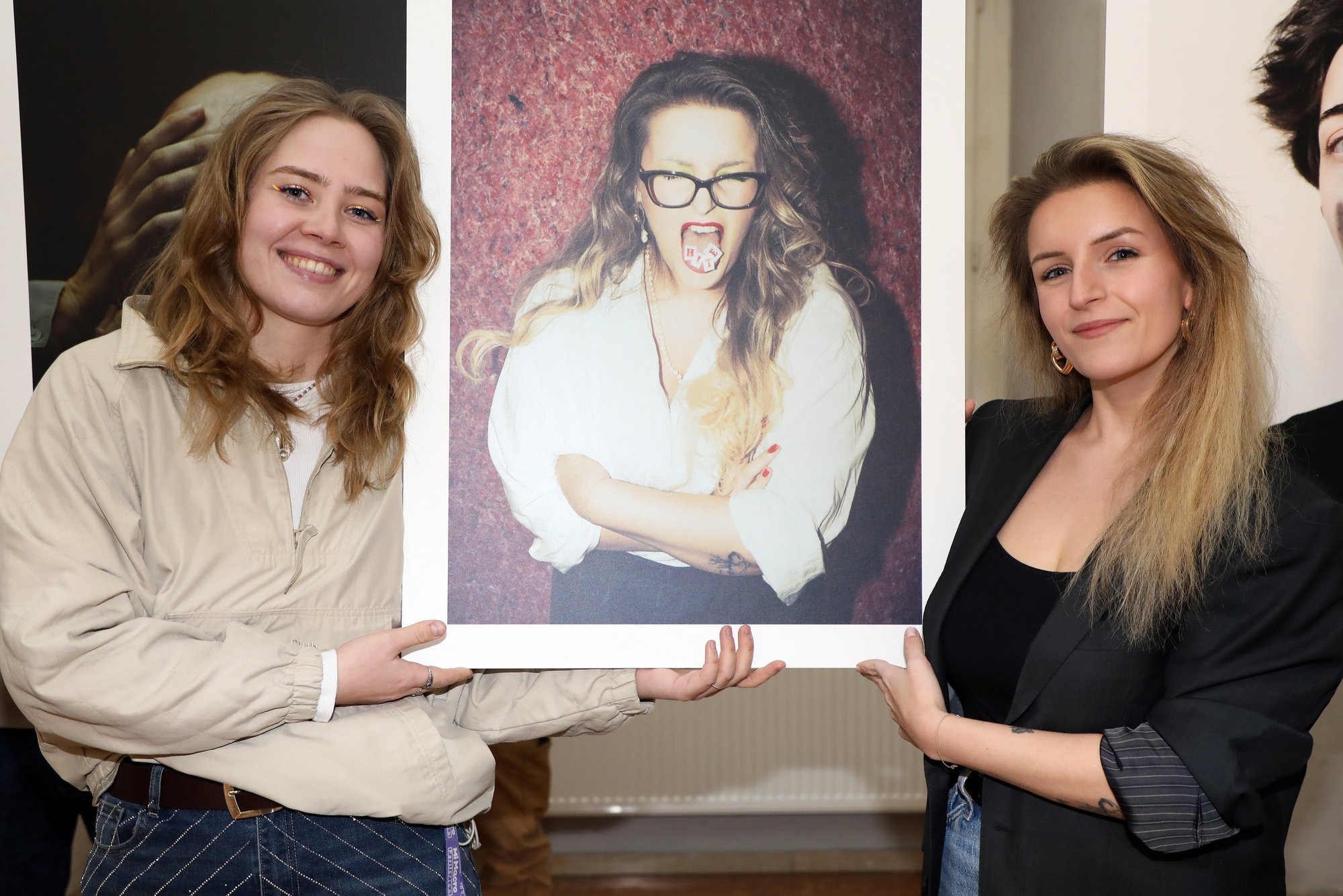 IMAGINE HERstory: Ausstellung bis 27. März im Rathausfoyer, in 20 Kremser Citylights von 6. Bis 18. März