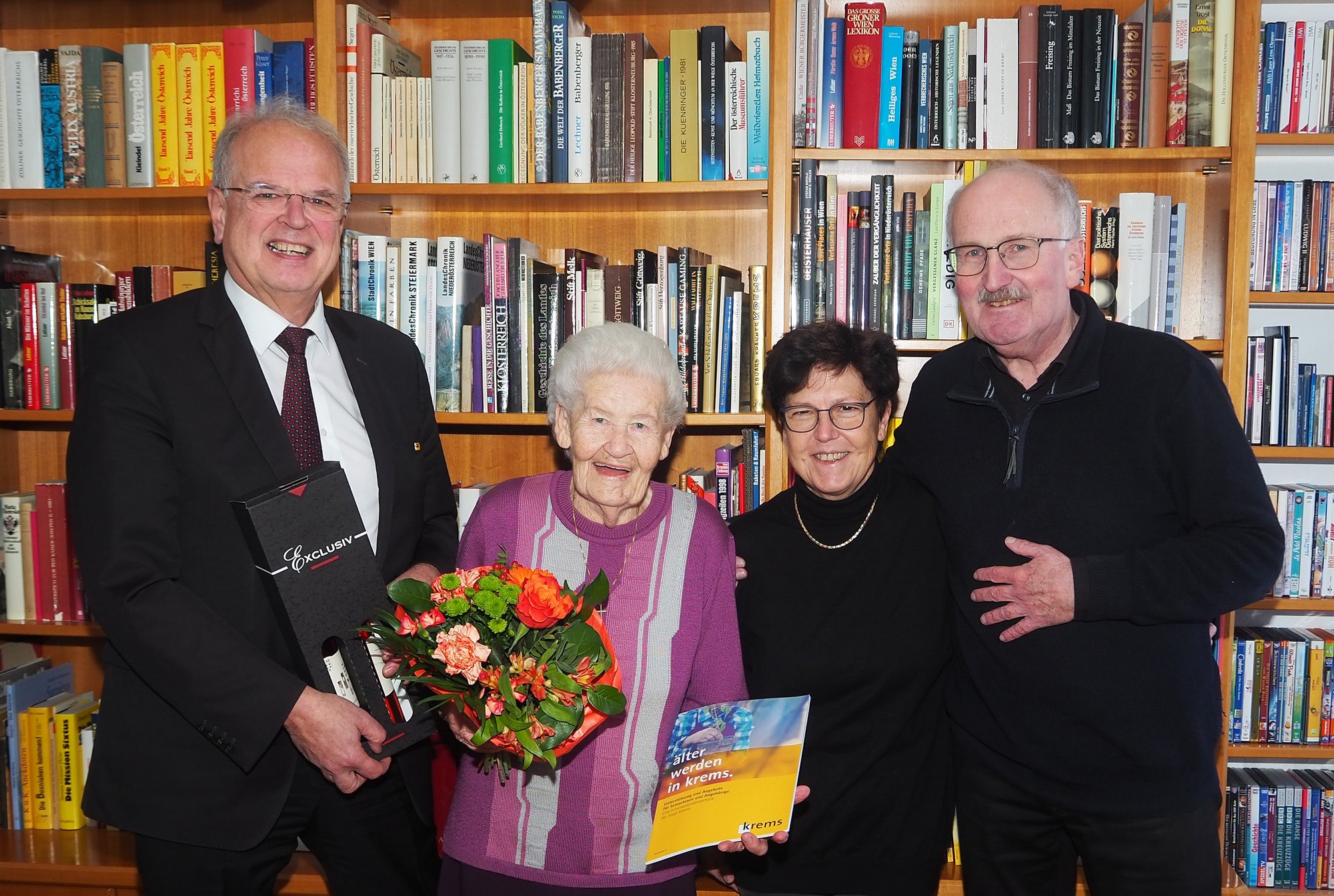 90er Gratulation Fr. Anna Steindl und Bgm. Resch